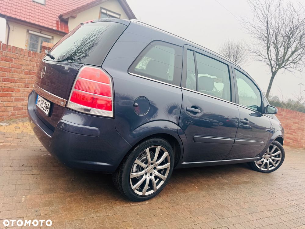 Opel Zafira 1.8 Edition Plus - 2