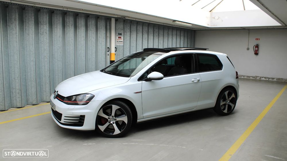 VW Golf GTI Performance BlueMotion - 43