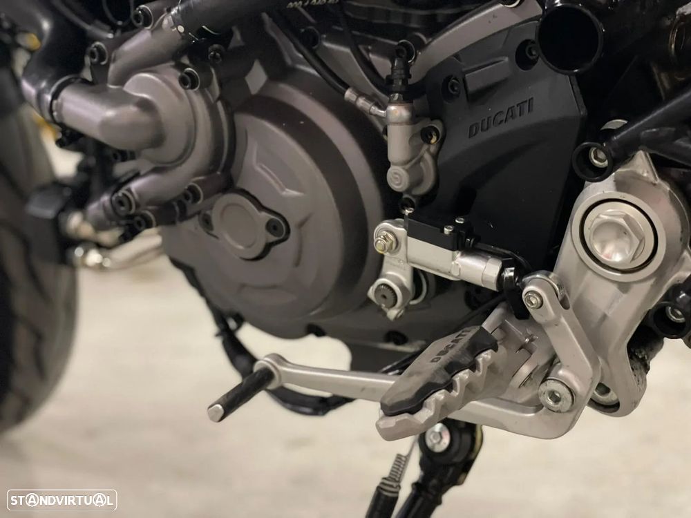 Ducati Hypermotard 950 RVE - 12