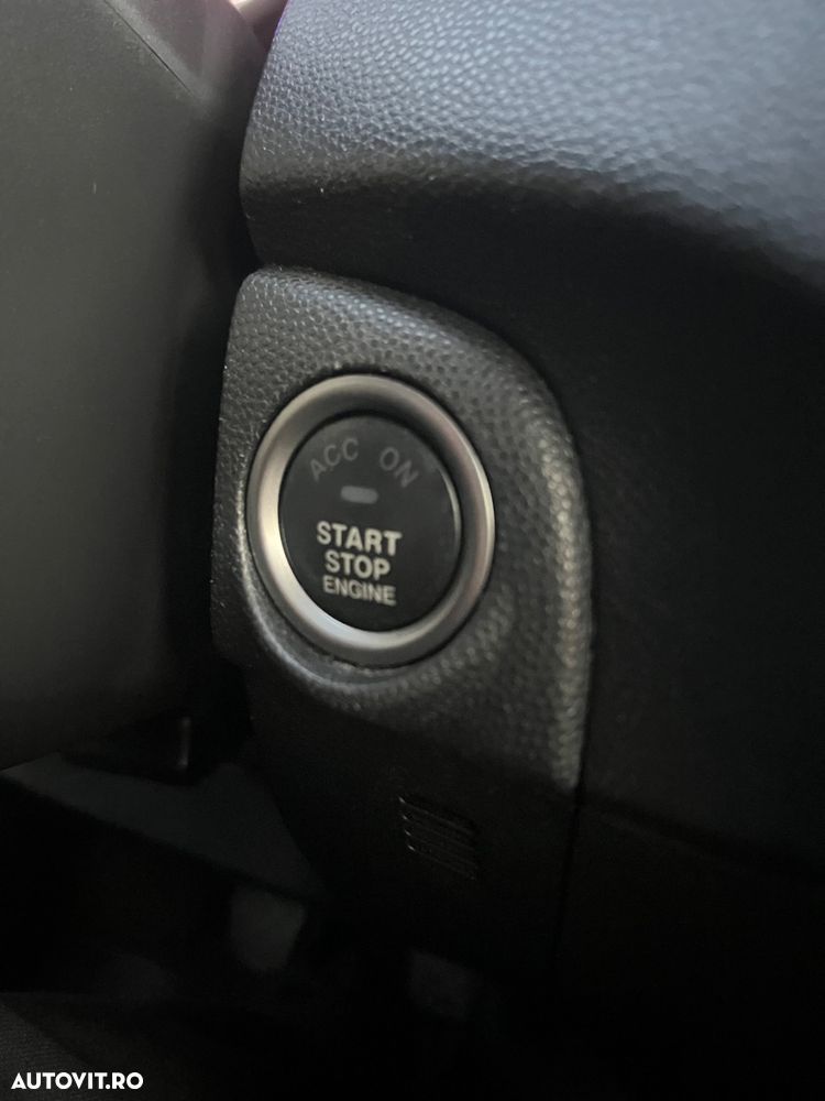 Mazda 3 2.0 MZR DISI Sports-Line - 24