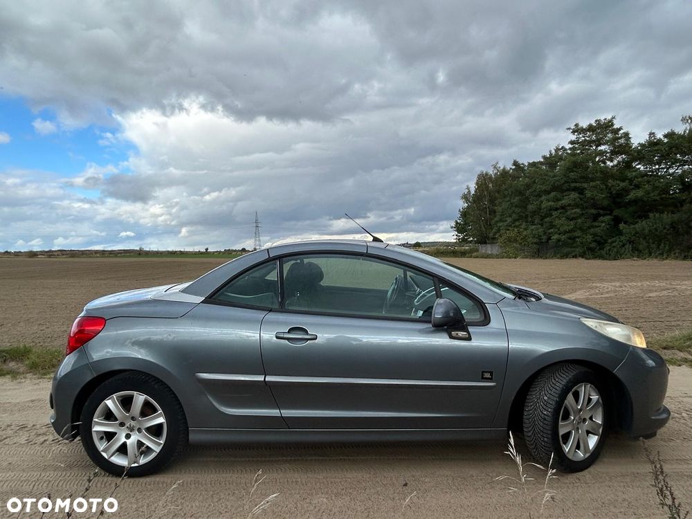 Peugeot 207 CC - 5