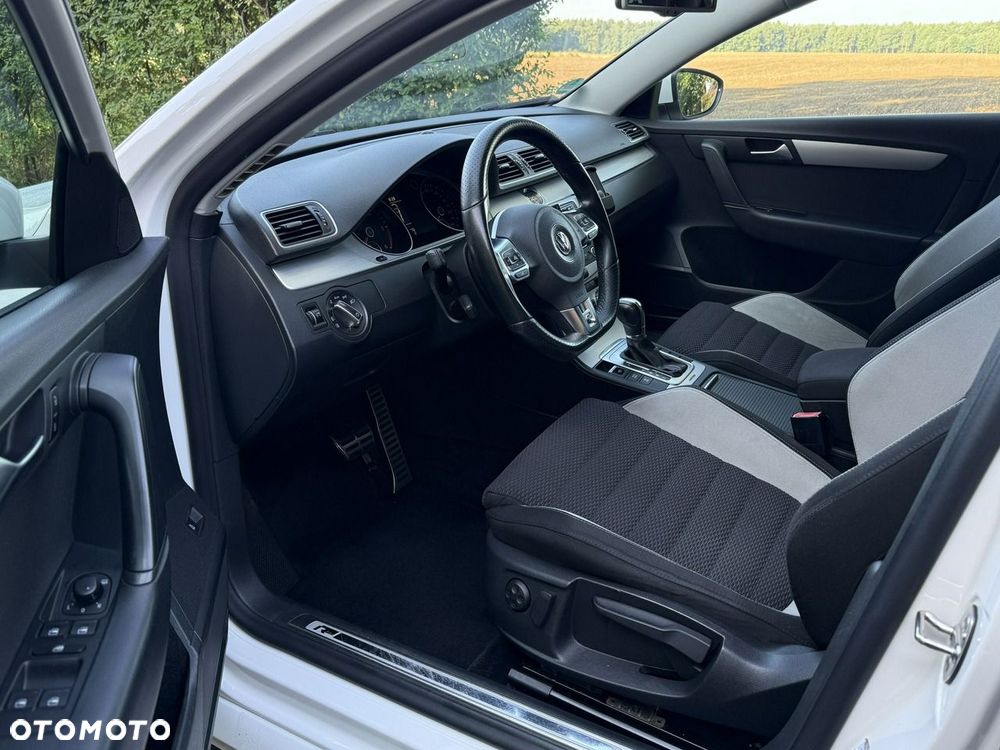 Volkswagen Passat - 27
