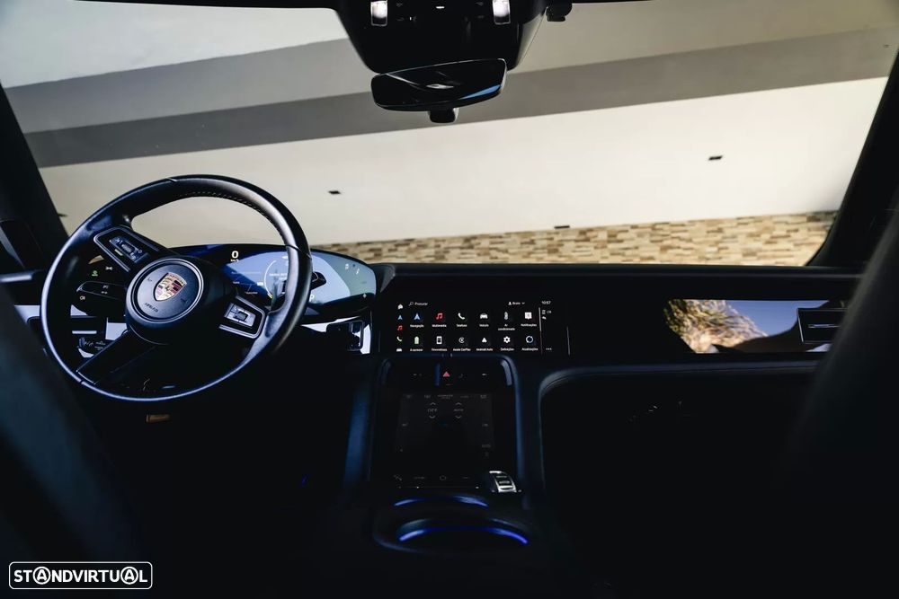 Porsche Taycan Standard - 13