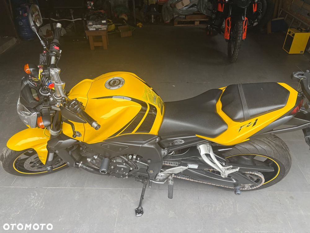 Yamaha FZ - 7