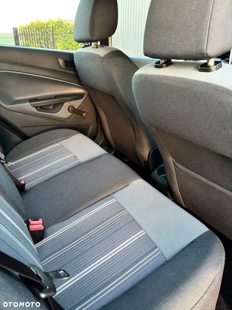 Ford Fiesta 1.25 Titanium EU5 - 20