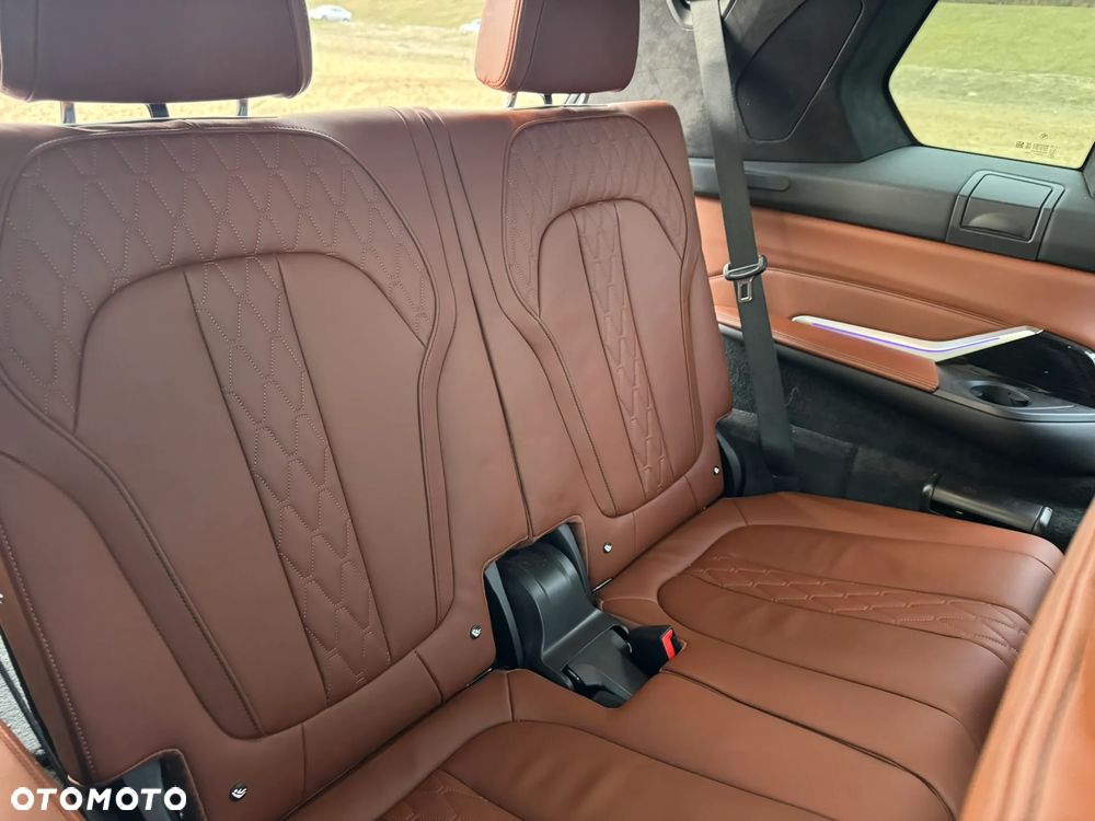 BMW X7 xDrive40i sport - 22