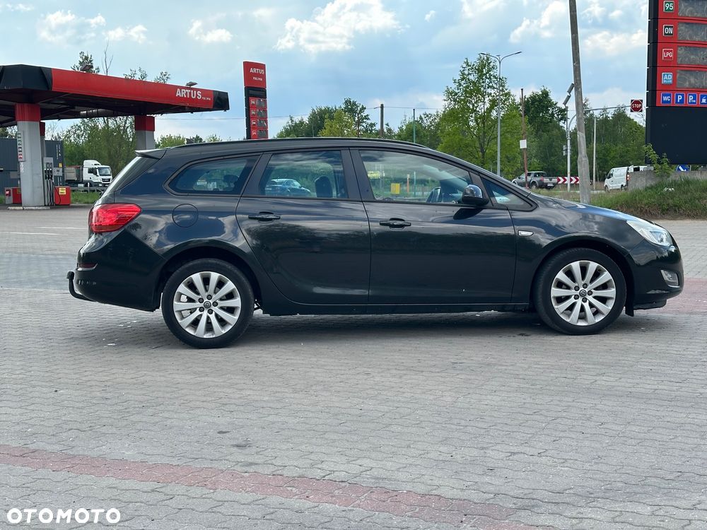 Opel Astra 1.4 T Cosmo - 12