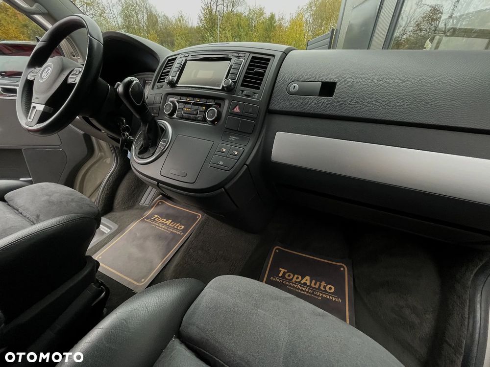 Volkswagen Multivan - 16