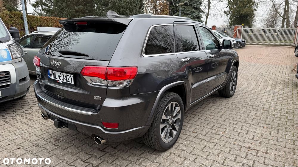 Jeep Grand Cherokee 5.7 V8 Overland Summit - 5