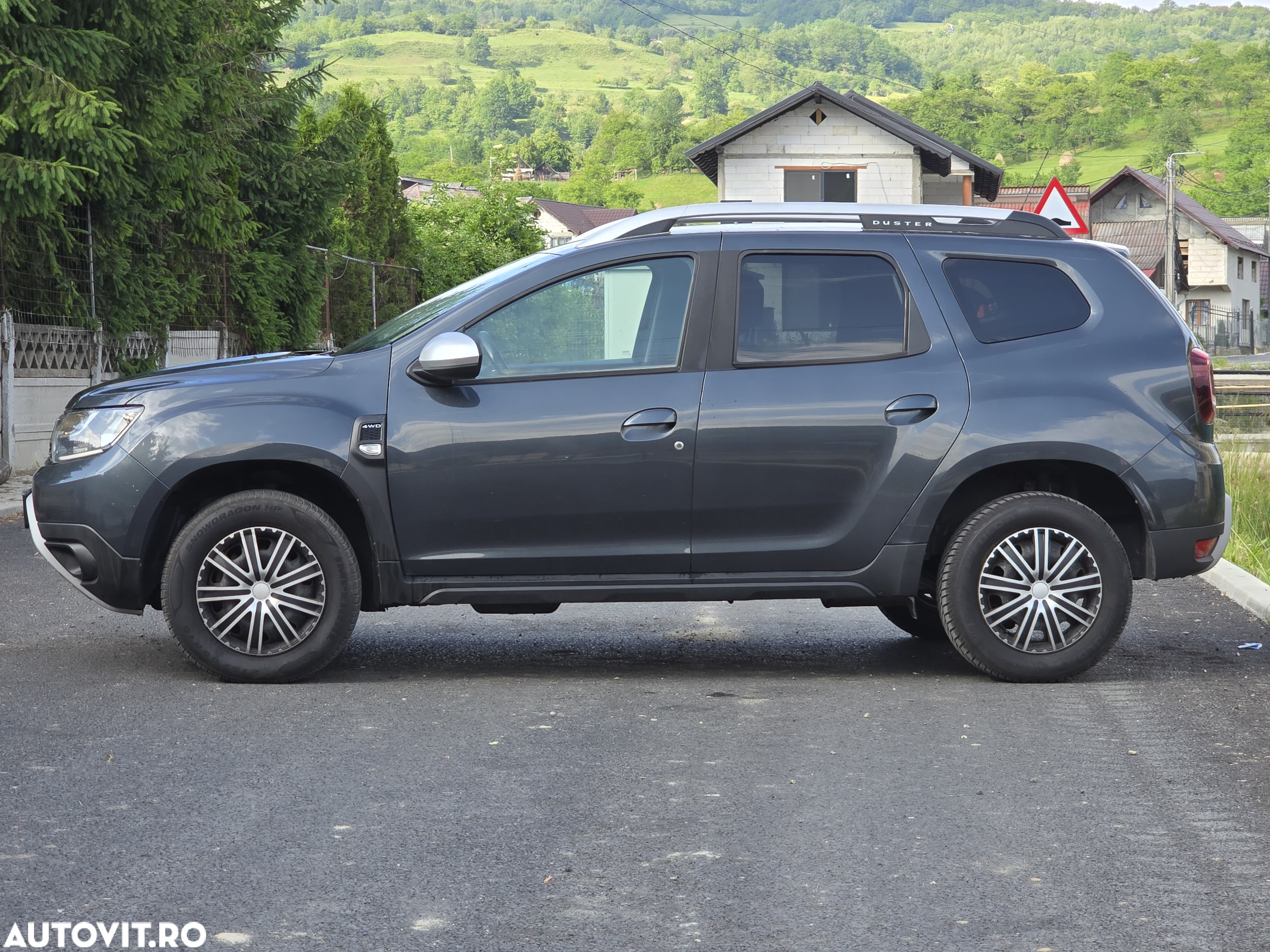 Dacia Duster 1.5 dCi 4WD Prestige jante 17" - 13