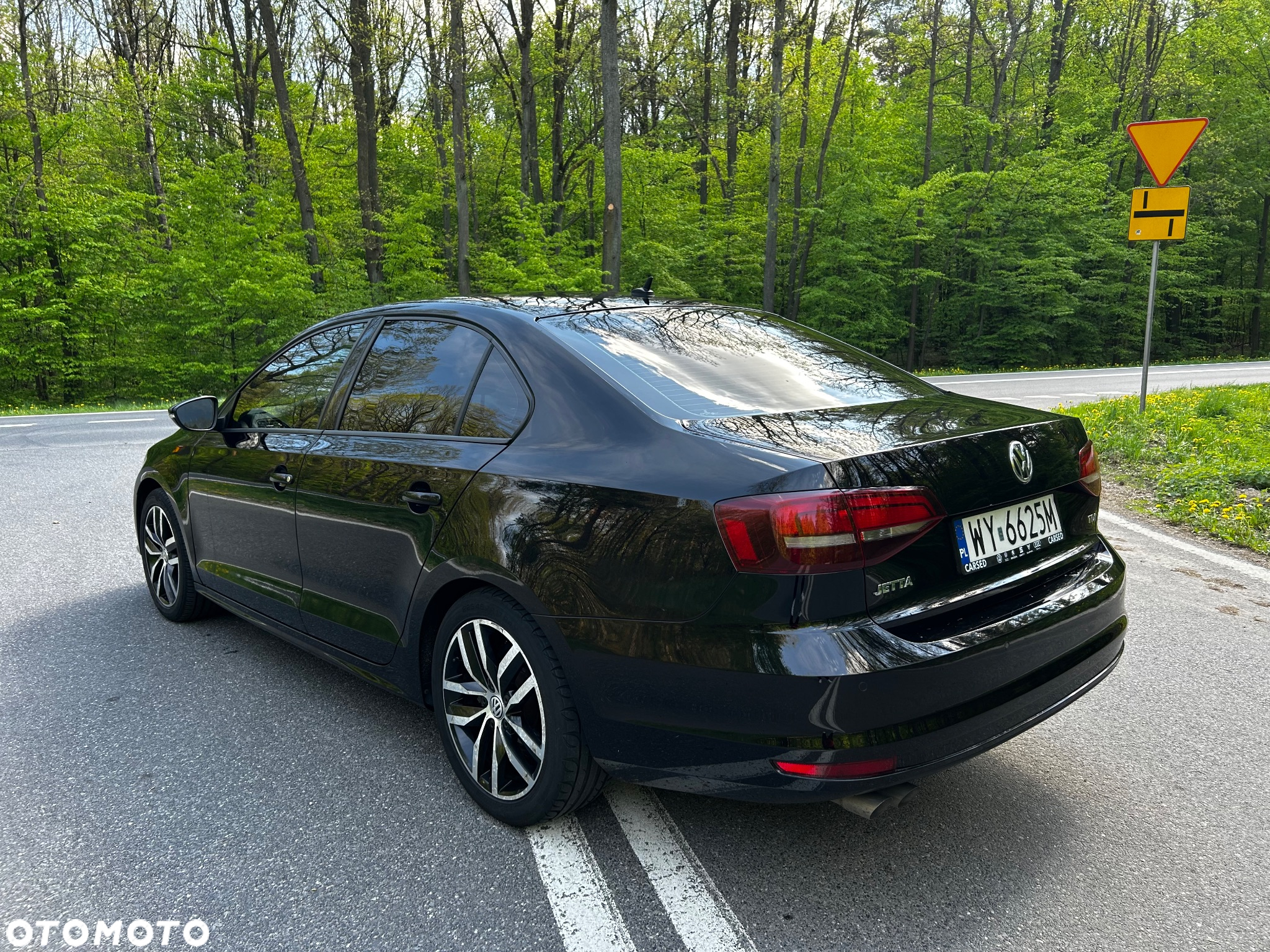 Volkswagen Jetta - 3