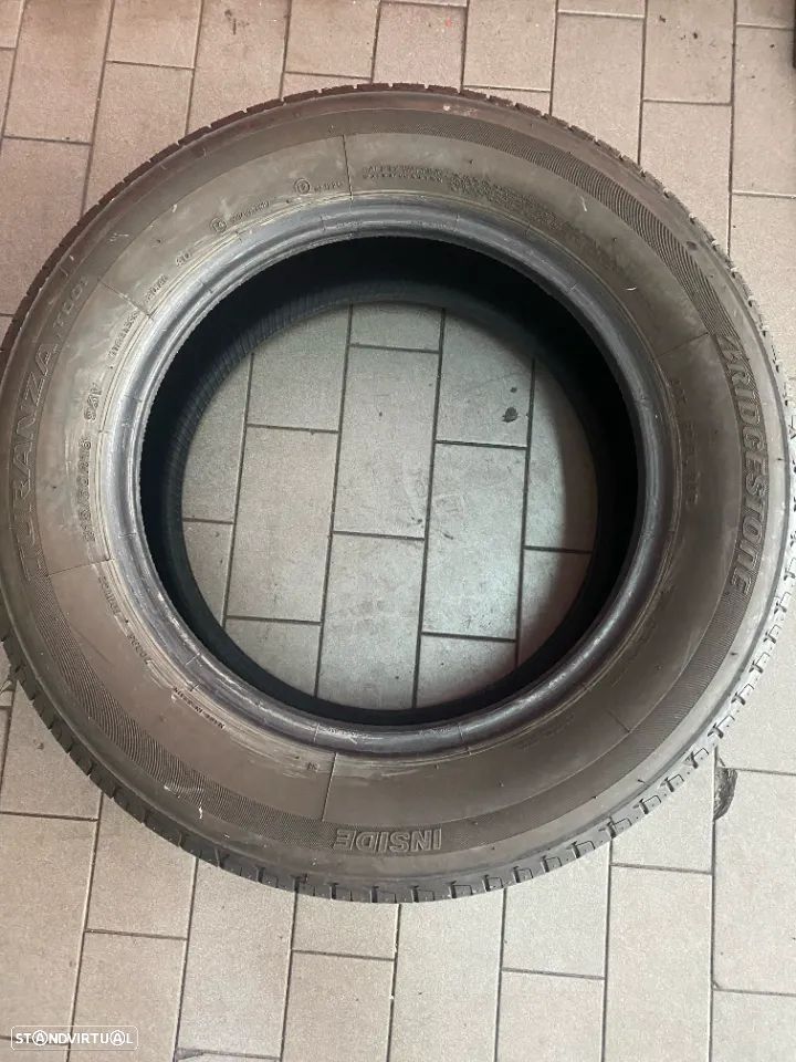 1 Pneu 215/60/16 Bridgestone Turanza T001 de 2020 com mais de 95% de piso - 2