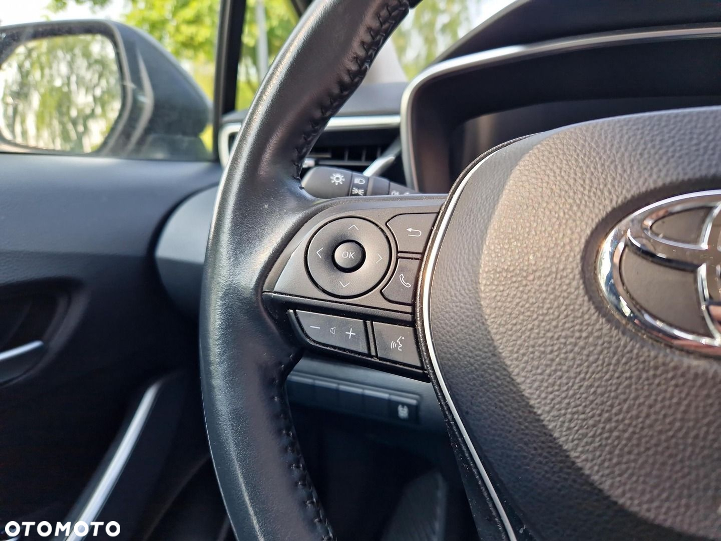 Toyota Corolla - 21