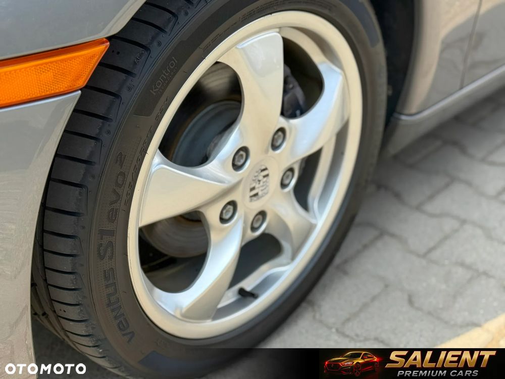 Porsche Boxster 2.7 - 35