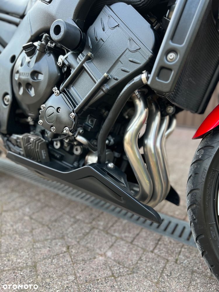 Yamaha FZ8 - 14