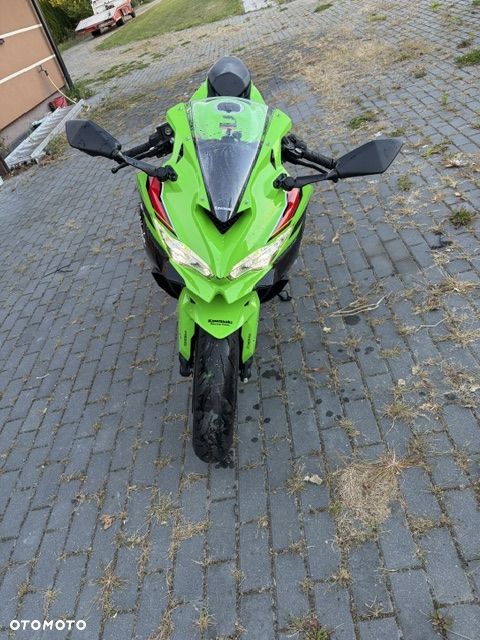 Kawasaki ZX - 3
