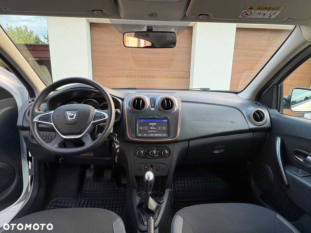 Dacia Sandero Stepway TCe 90 (S&S) Prestige - 8
