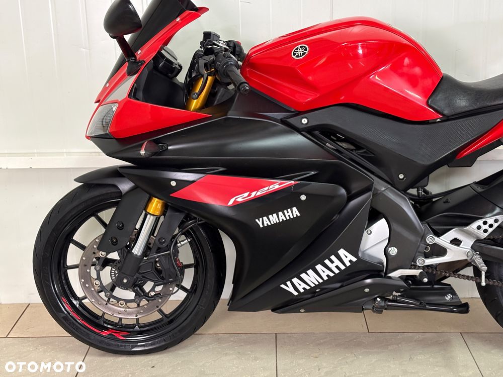 Yamaha YZF - 9