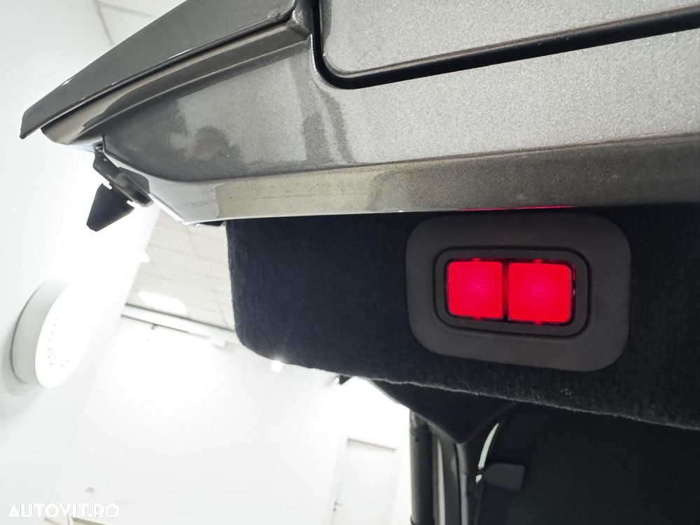 Aston Martin DBX Standard - 14