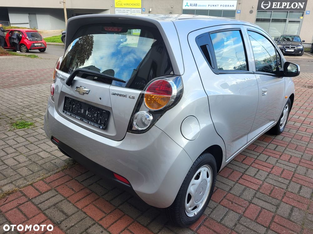 Chevrolet Spark 1.0 Base+ - 11