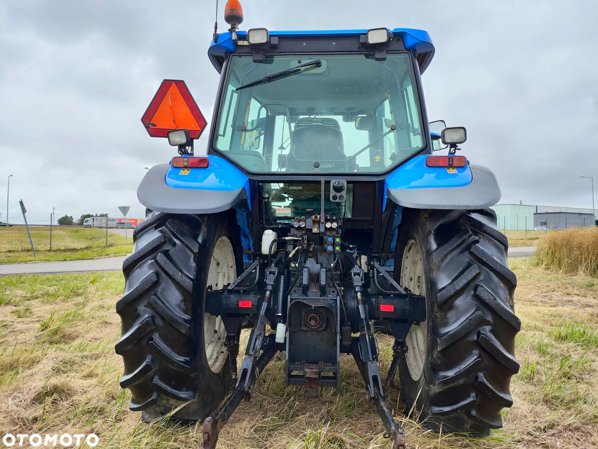 New Holland TM130 - 10