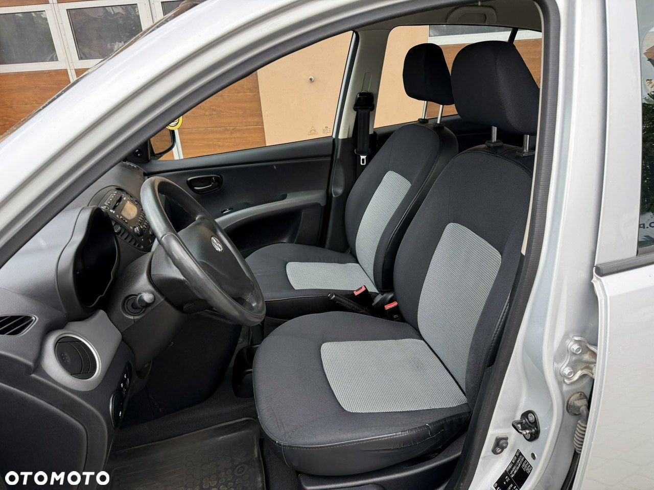 Hyundai i10 1.1 - 17