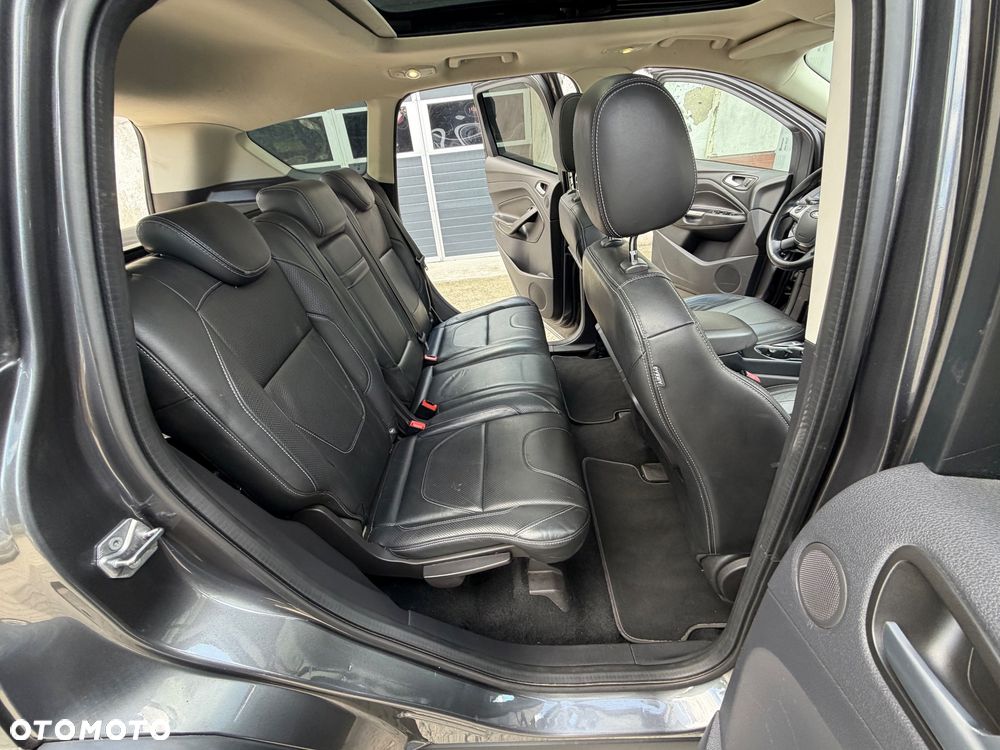 Ford Kuga - 10