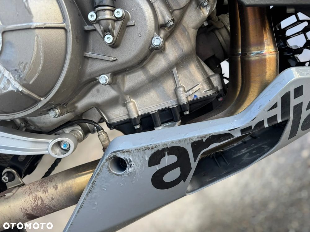 Aprilia Tuono - 9