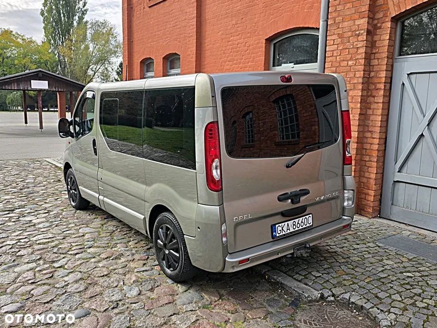 Opel Vivaro - 21