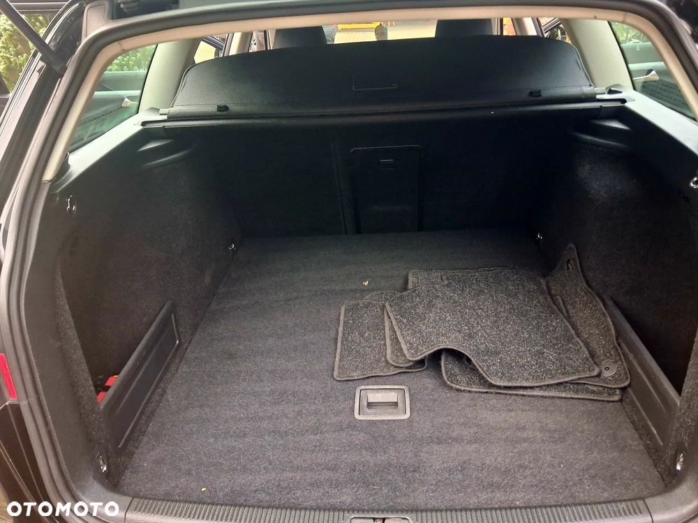 Volkswagen Passat 2.0 TDI Comfortline DSG - 15