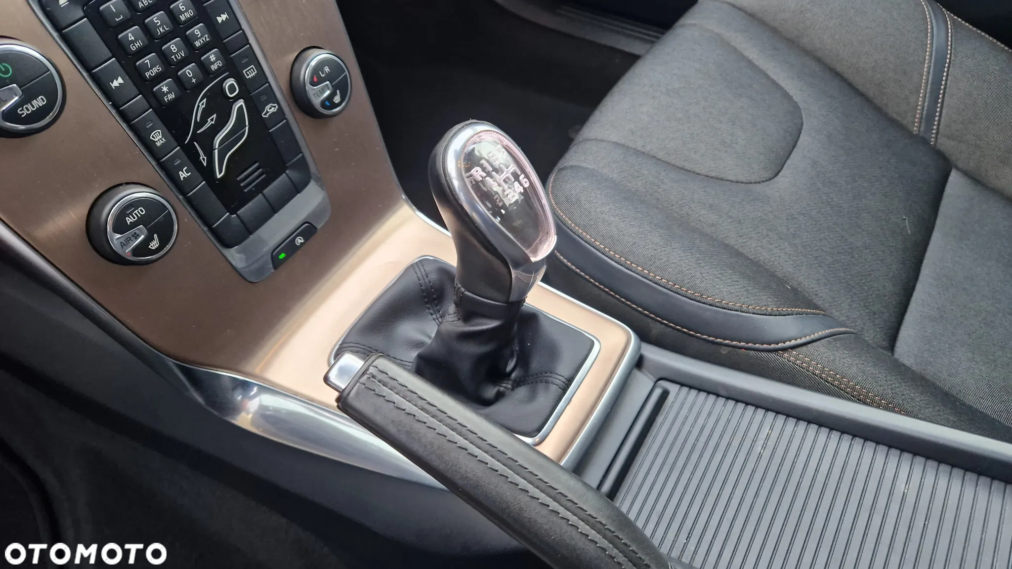 Volvo V40 - 20