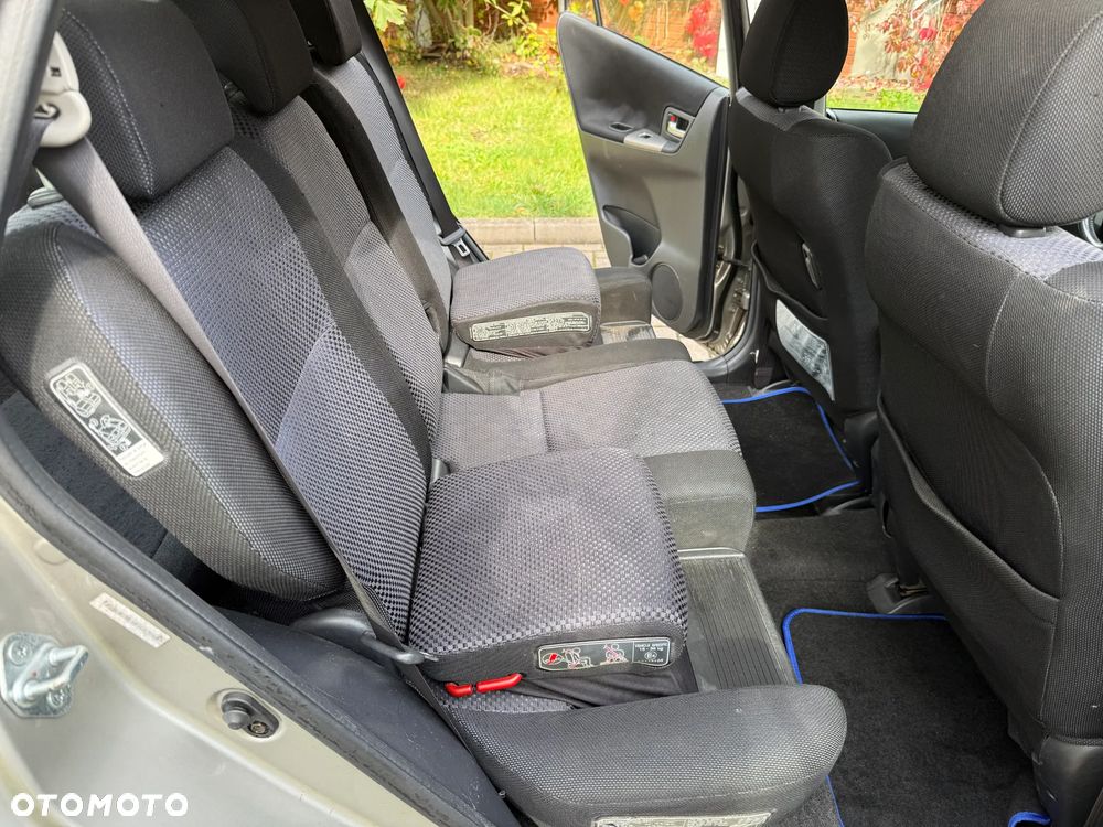 Toyota Corolla Verso - 17