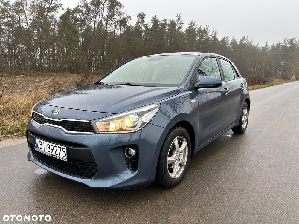 Kia Rio 1.2 L - 1
