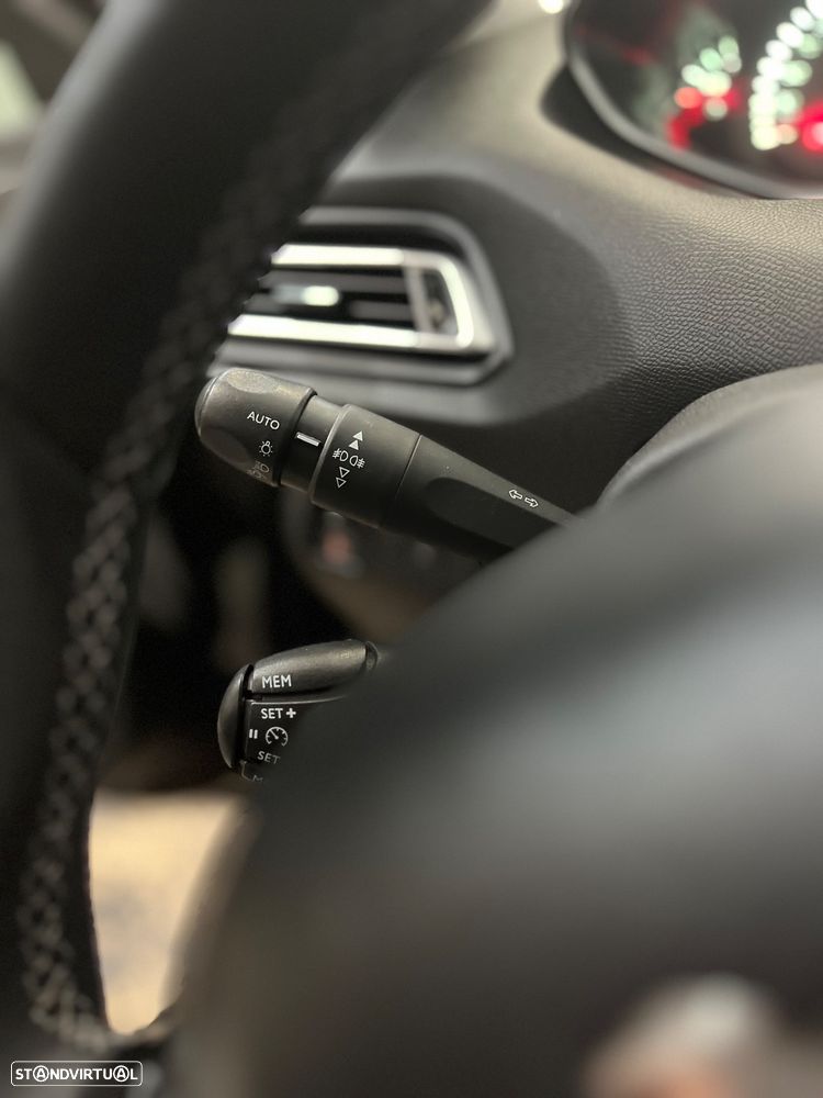 Peugeot 308 SW 1.6 BlueHDi Active - 30