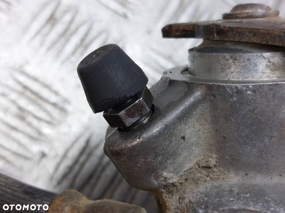 ZACISK HAMULCOWY LEWY + PRAWY TYŁ ASTRA G ZAFIRA A - 2