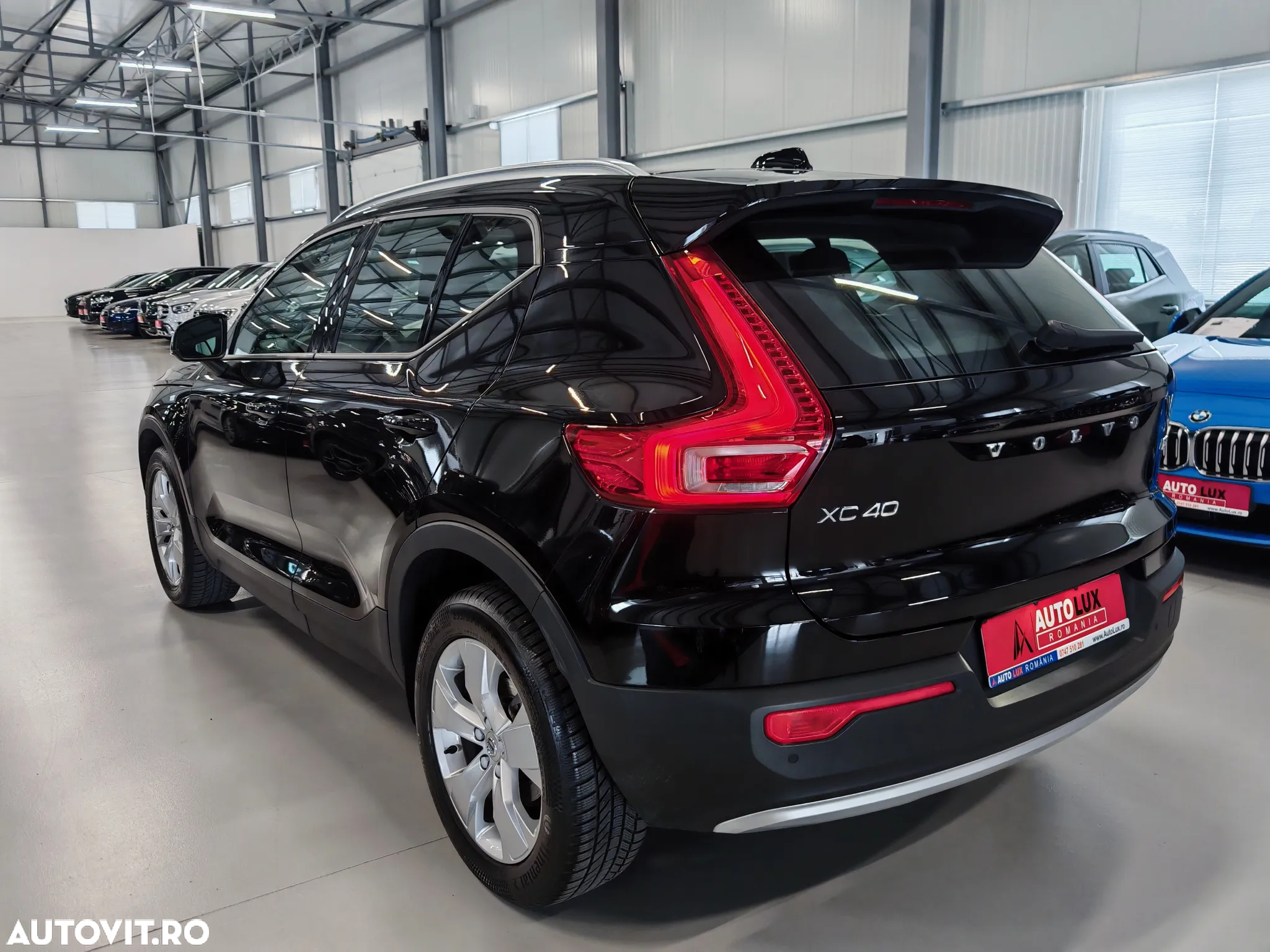 Volvo XC 40 T3 Geartronic Momentum Pro - 5
