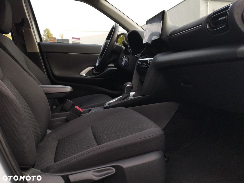 Toyota Yaris - 9