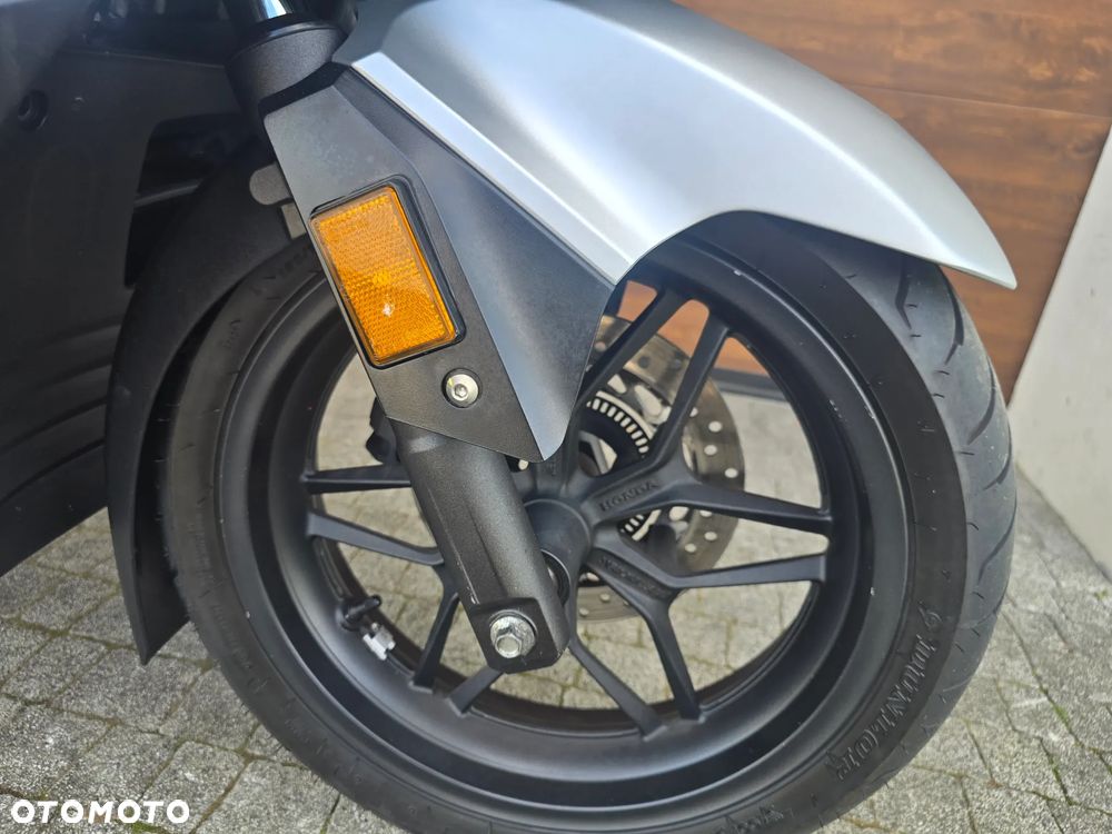 Honda NSS - 25