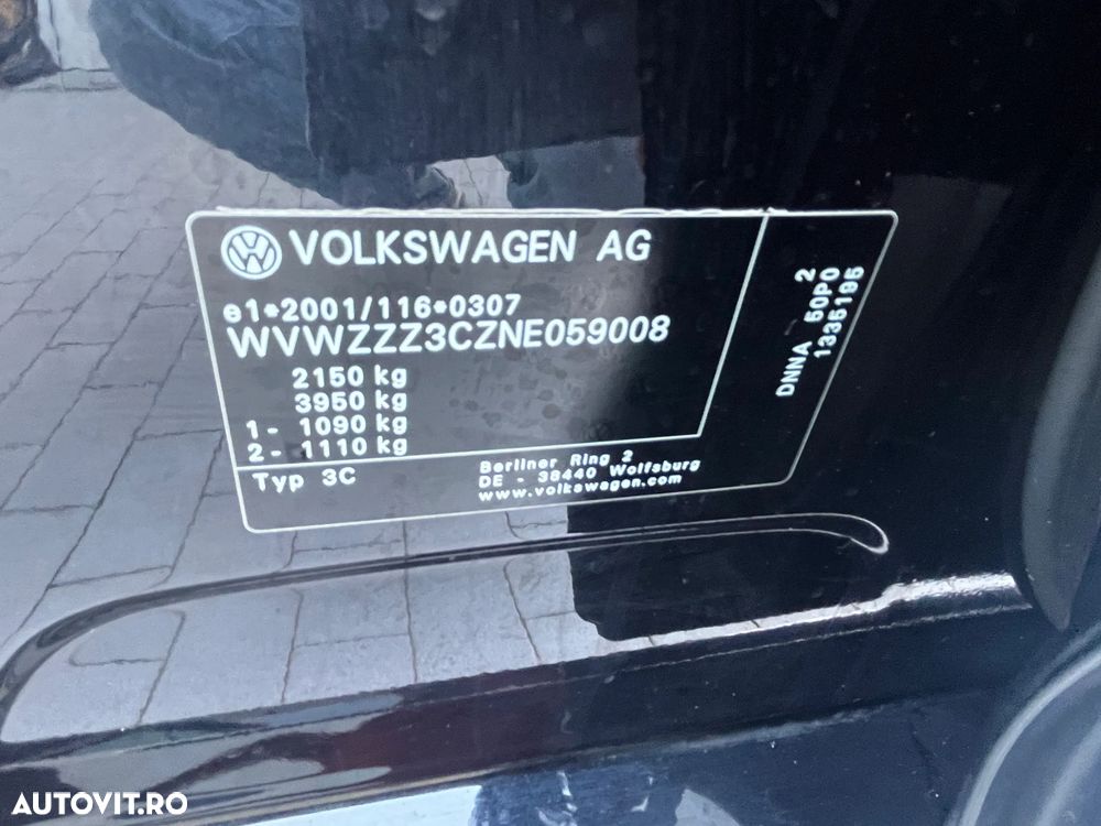 Volkswagen Passat 2.0 TDI DSG Highline - 28