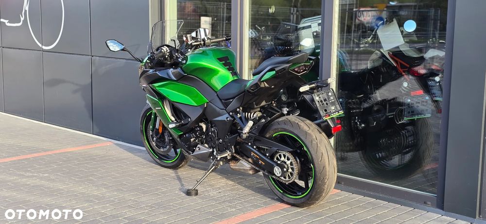 Kawasaki Ninja 1000 SX - 25
