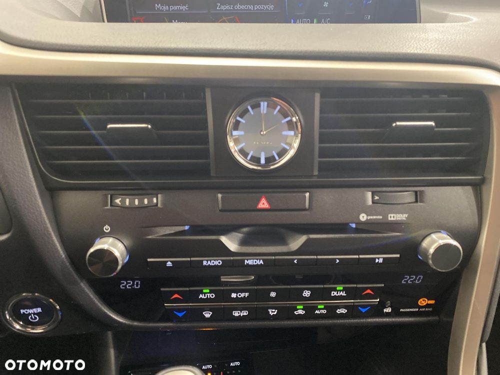 Lexus RX - 17