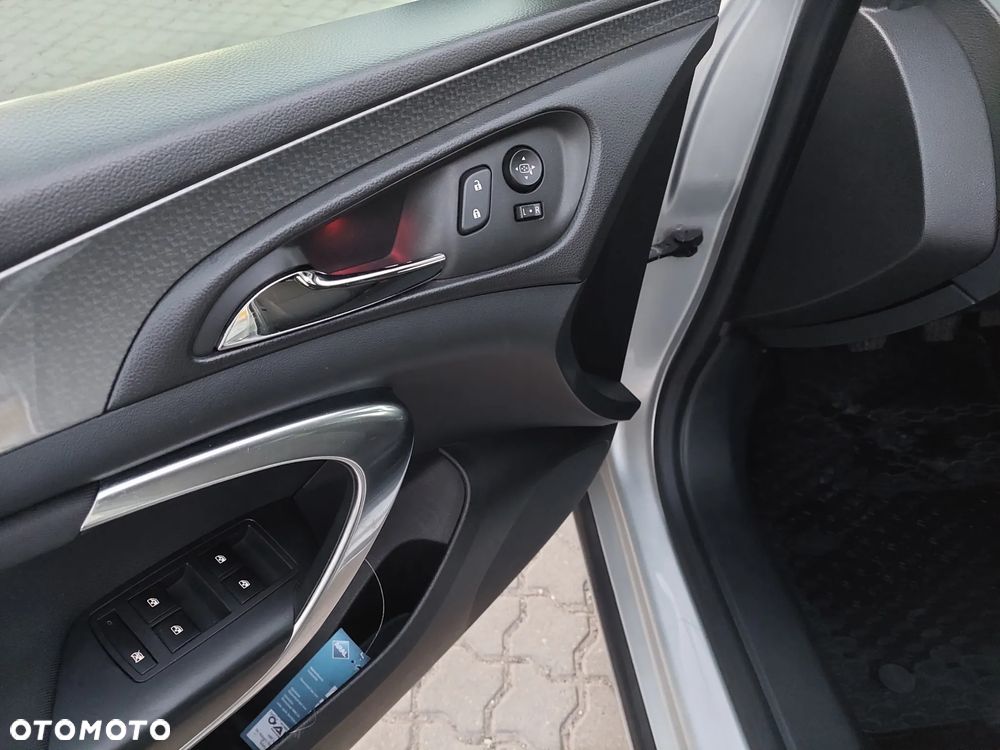 Opel Insignia 2.0 CDTI EcoFLEX Start/Stop Edition - 10