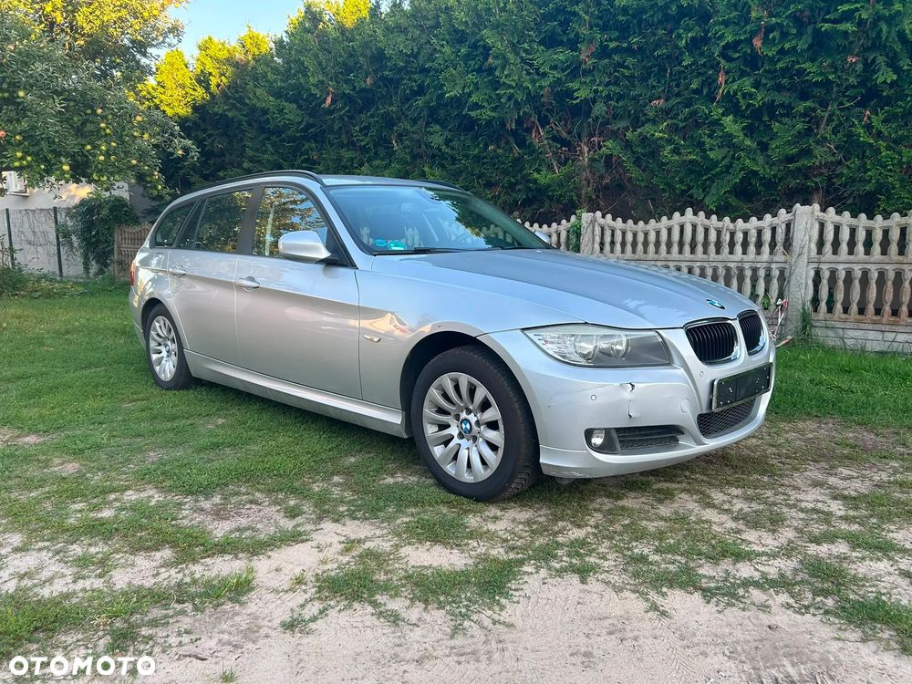 BMW Seria 3 318d - 1
