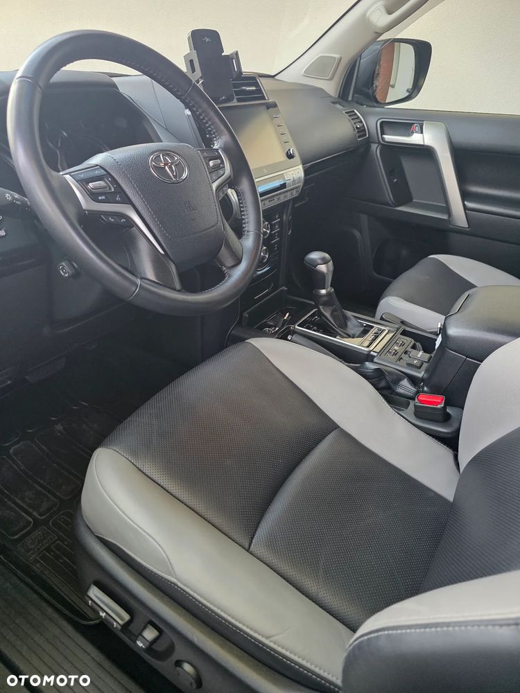 Toyota Land Cruiser LC 2.8 D-4D Executive - 9