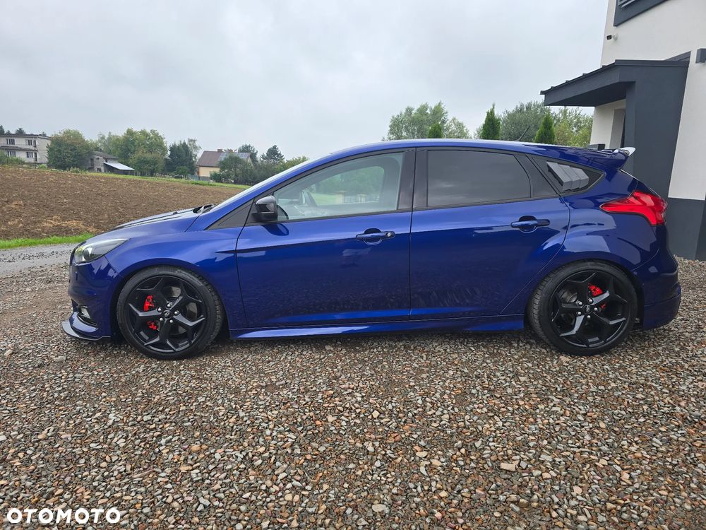 Ford Focus 2.0 EcoBoost ST mit Leder-Sport-Paket - 3