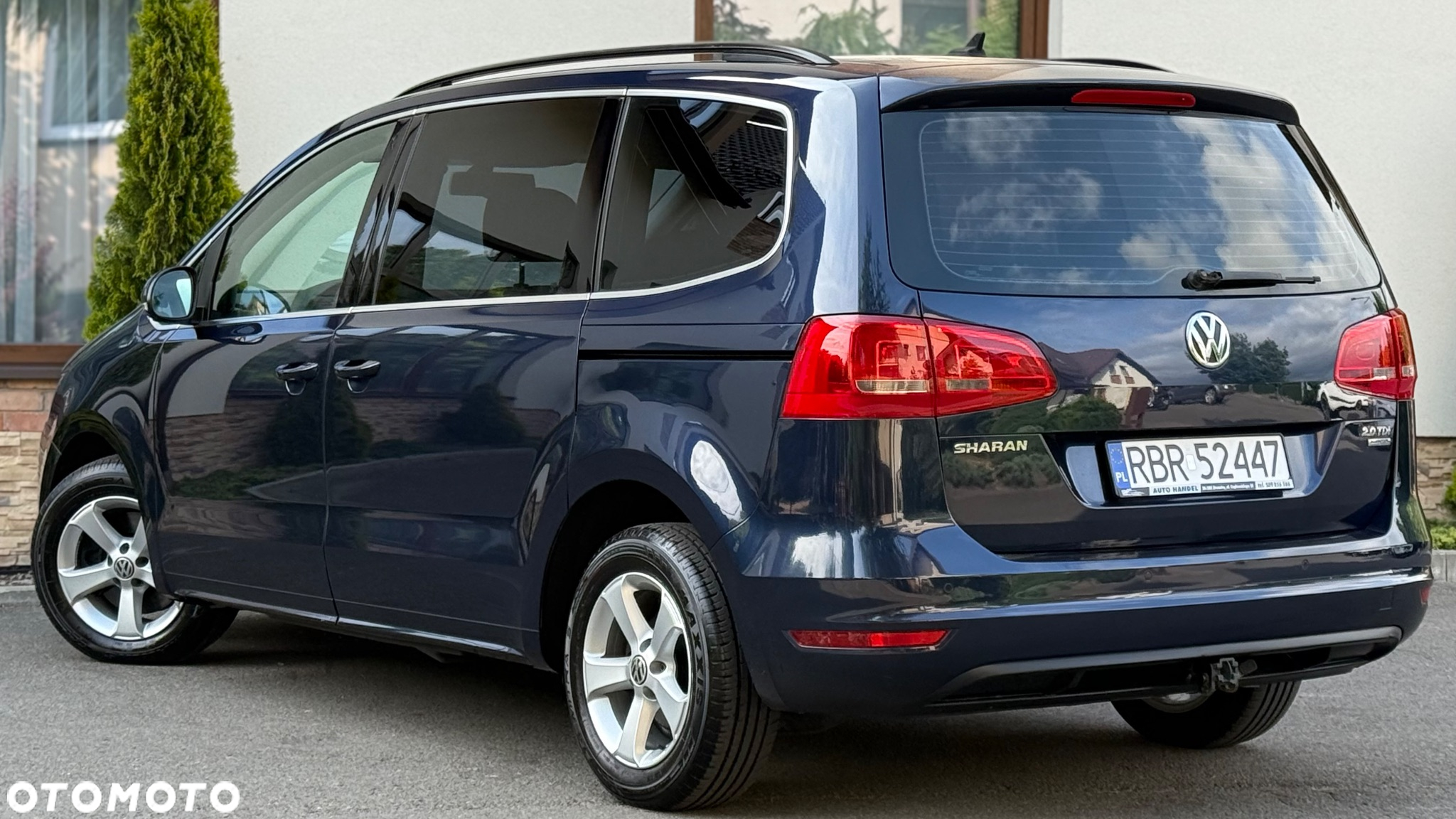 Volkswagen Sharan 2.0 TDI Comfortline DSG - 2