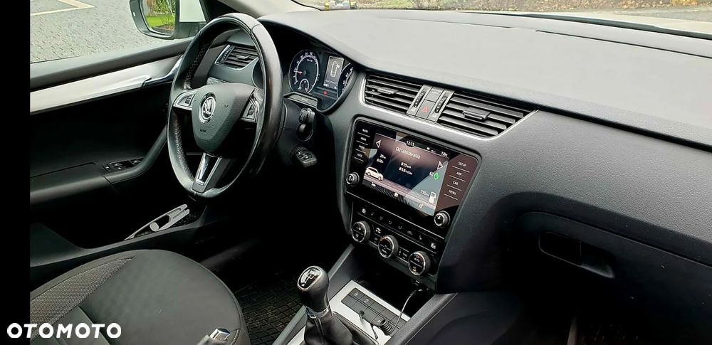 Skoda Octavia 1.6 TDI SCR Ambition - 8