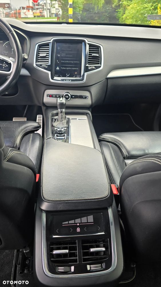 Volvo XC 90 D5 SCR AWD R-Design 7os - 19
