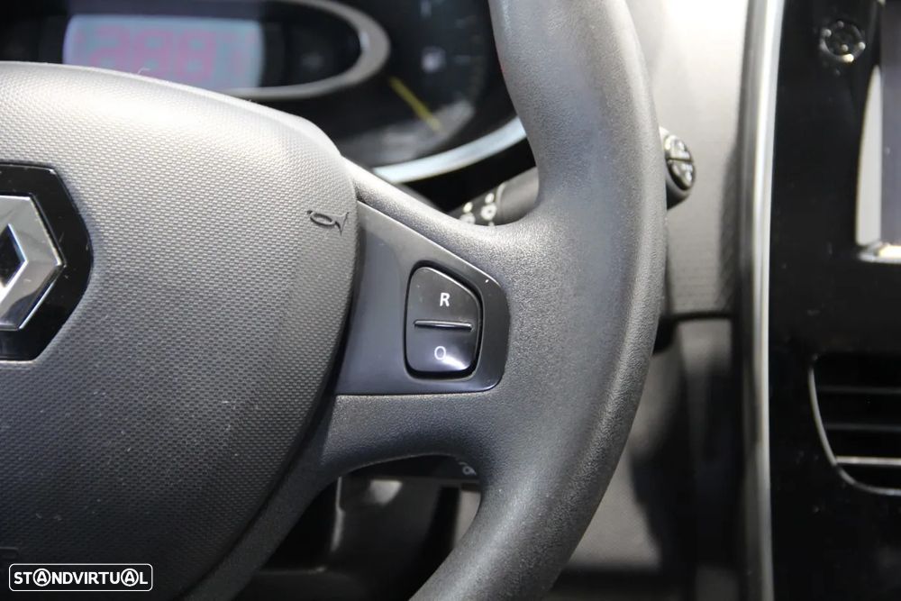 Renault Clio 1.5 dCi Dynamique S - 11