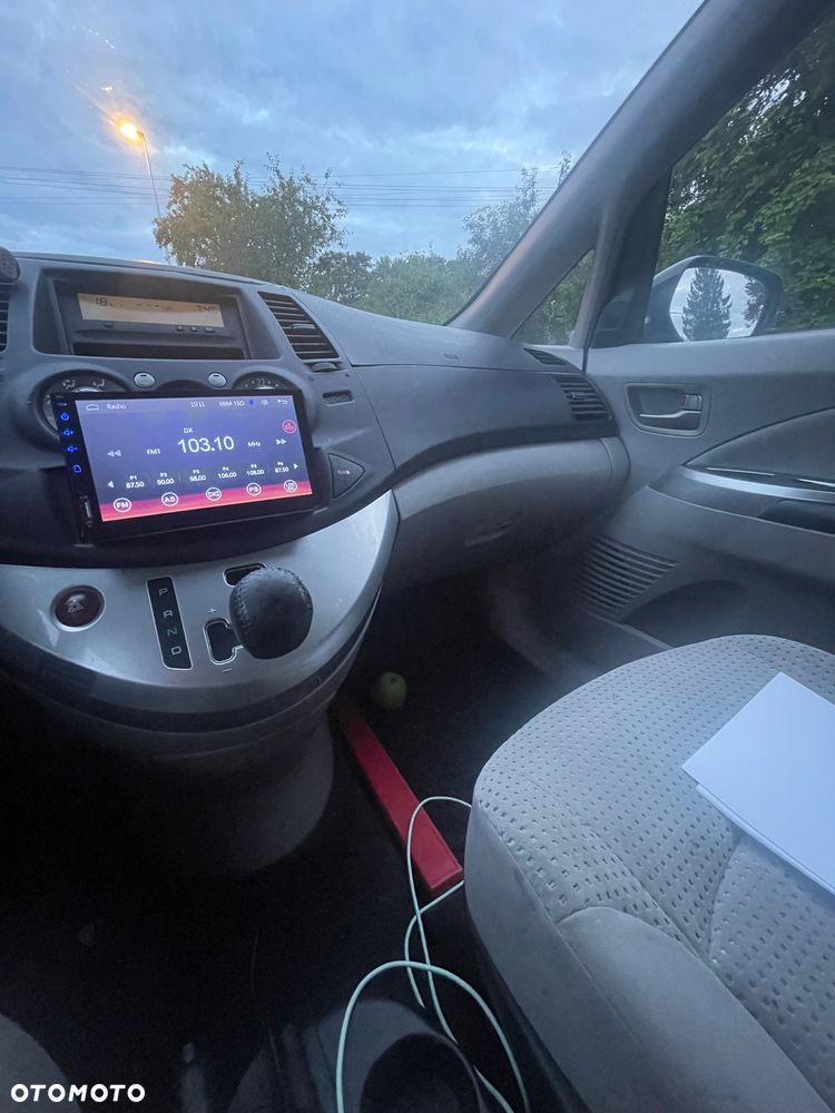 Mitsubishi Grandis 2.4 Intense - 2